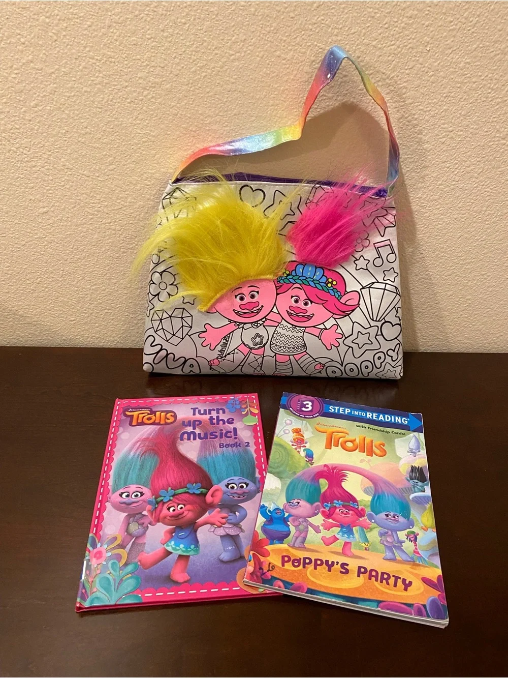 Trolls Poppy Bundle of Books and Bag